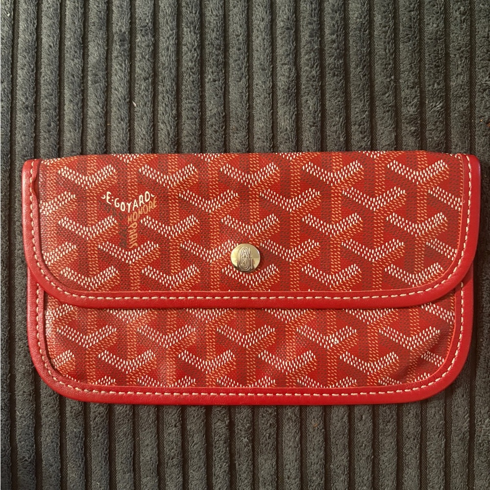Goyard Red Wallet with Iconic Geometric Pattern